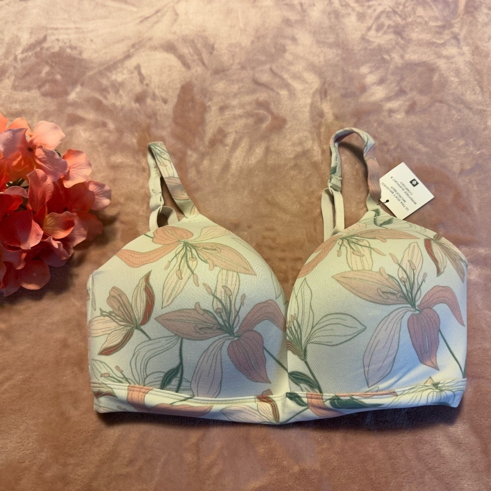 Ann Klein Floral Wirefree Bra Size 34D NWT